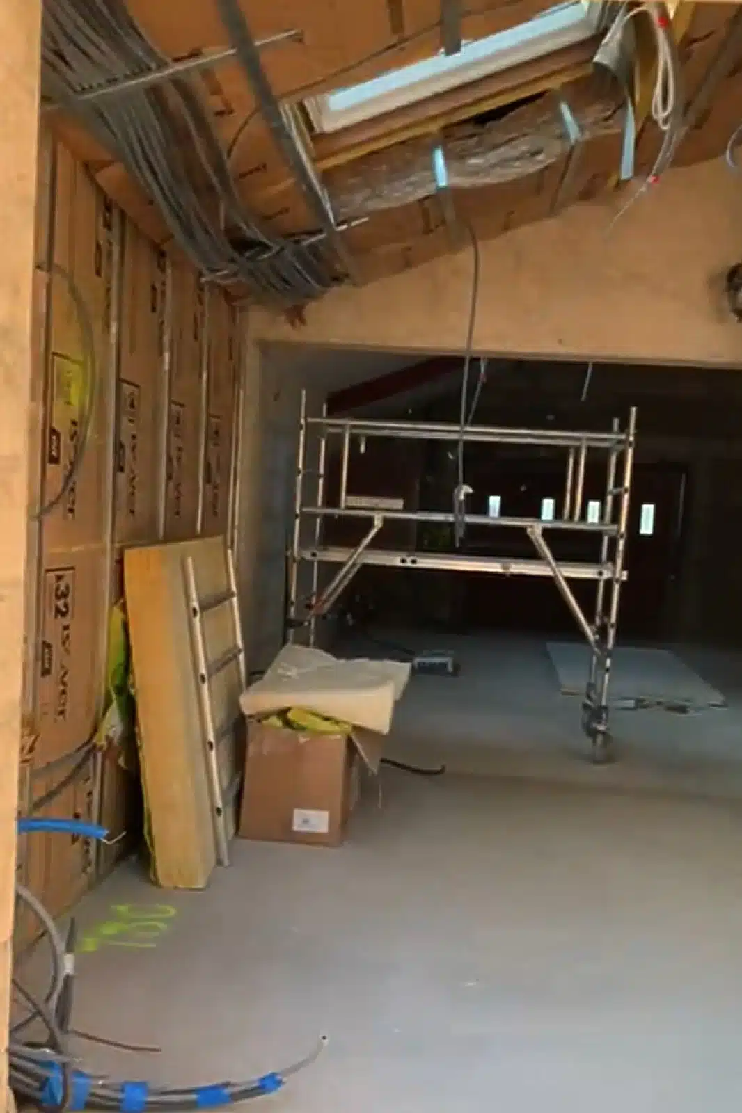 Rénovation local professionnel Maurepas 78 – transformation garage en studio photo